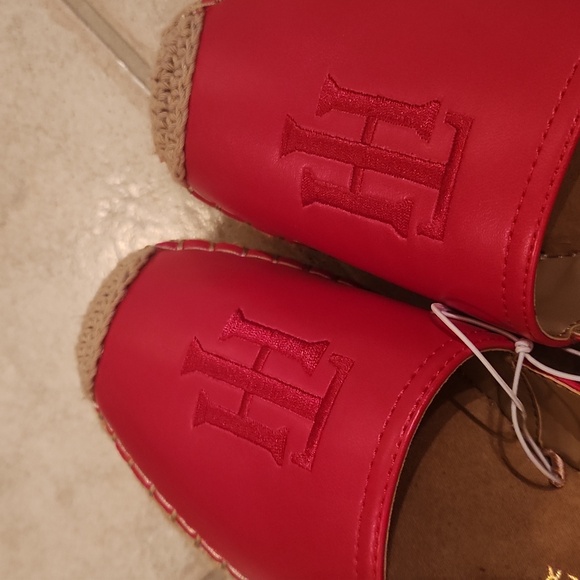 Tommy Hilfiger Bold Red Slip-On Espadrilles 6 1/2 Size - Picture 13 of 17
